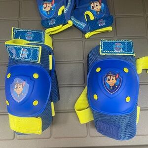 Paw Patrol elbow and knee pad set